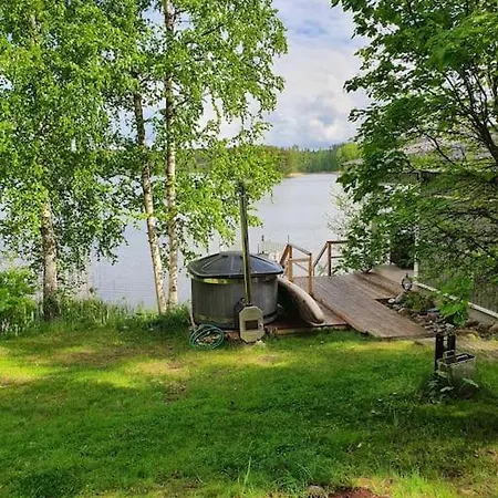 Moekki Ja Rantasauna Saimaan Rannalla *